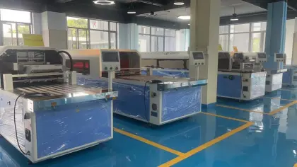 LingChuang Sealing Machine Clothing Packer
