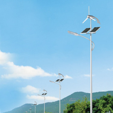 Farola híbrida solar eólica de ahorro de energía IP65