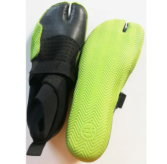 Neoprene rubber shoes for children men