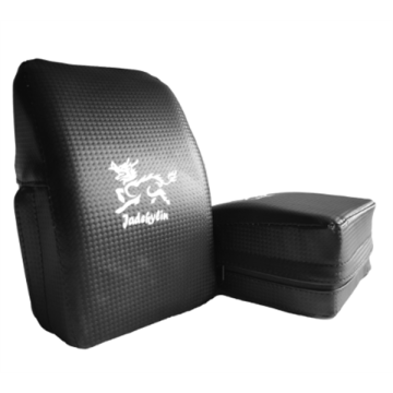 ນັກແລ່ນບານບ້ວງກໍານົດອຸປະກອນປ້ອງກັນ