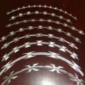 Hot-Dipped Galvanis Galvanized Razor Barbed Wire Mesh