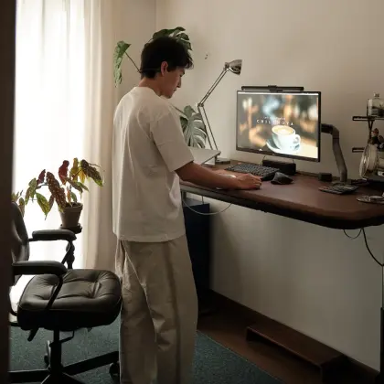 Minimalist, Sleek, High-Tech Electric Standing Desk