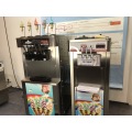 Aluguel econômico de máquina de sorvete macio