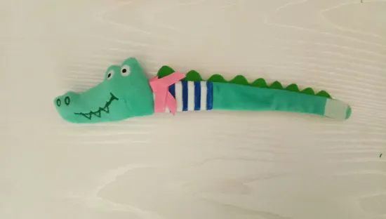 Crocodile watch with rattle