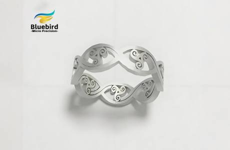 laser cutting jewelry