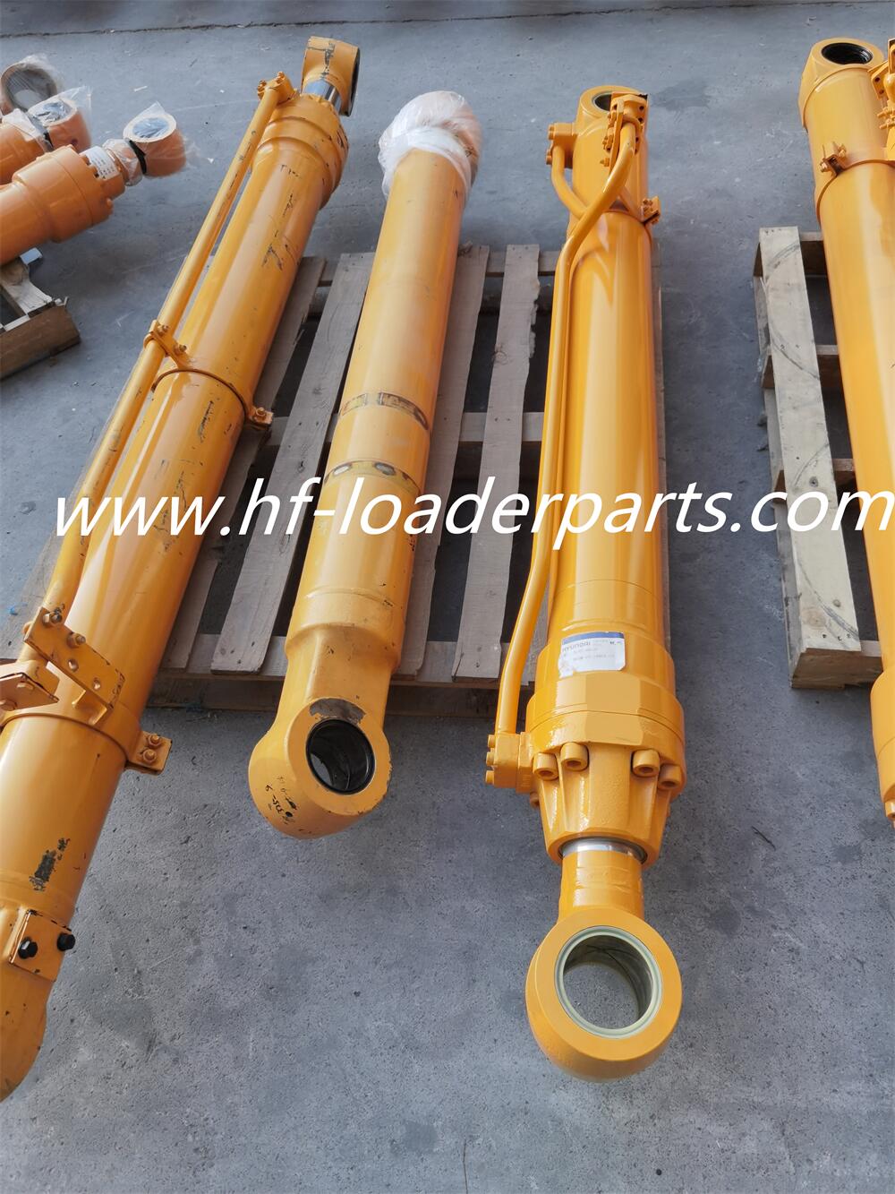 HYUNDAI excavator Hydraulic cylinder 31N7-50120