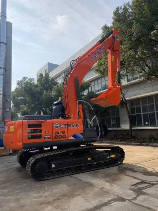 Used Hitachi ZX200 Excavator for Earthmoving and Mining Work