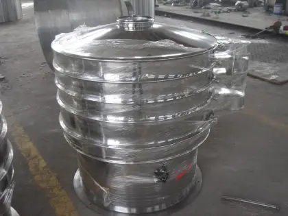 Circular oscillating screen for lithium iron carbonate