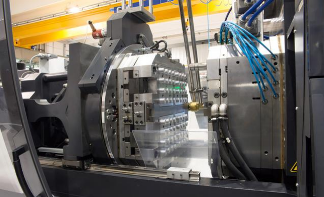 PEEK PEI PPS injection mold 2