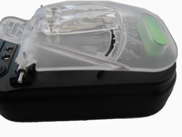 sell universal battery charger (round pin)