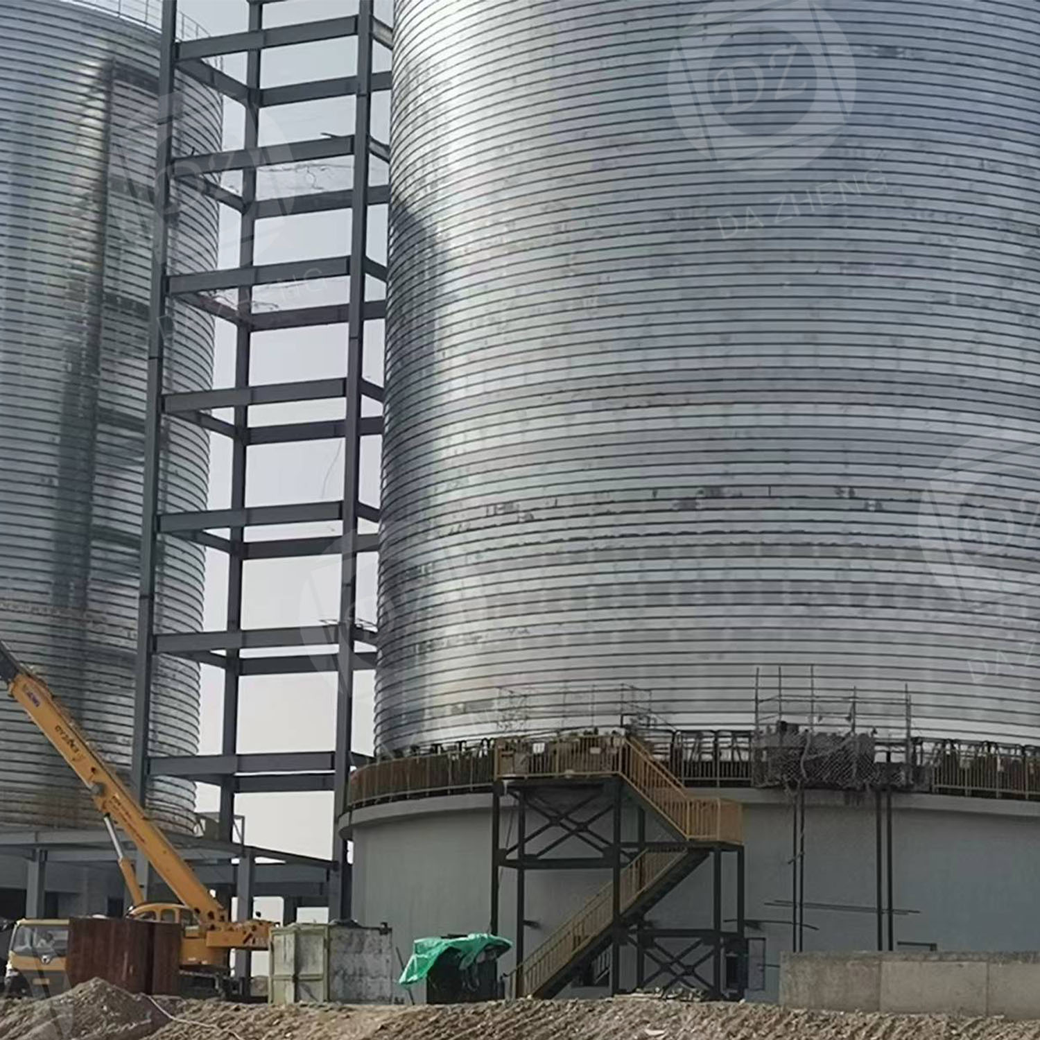 Environmental steel plate silo for farms