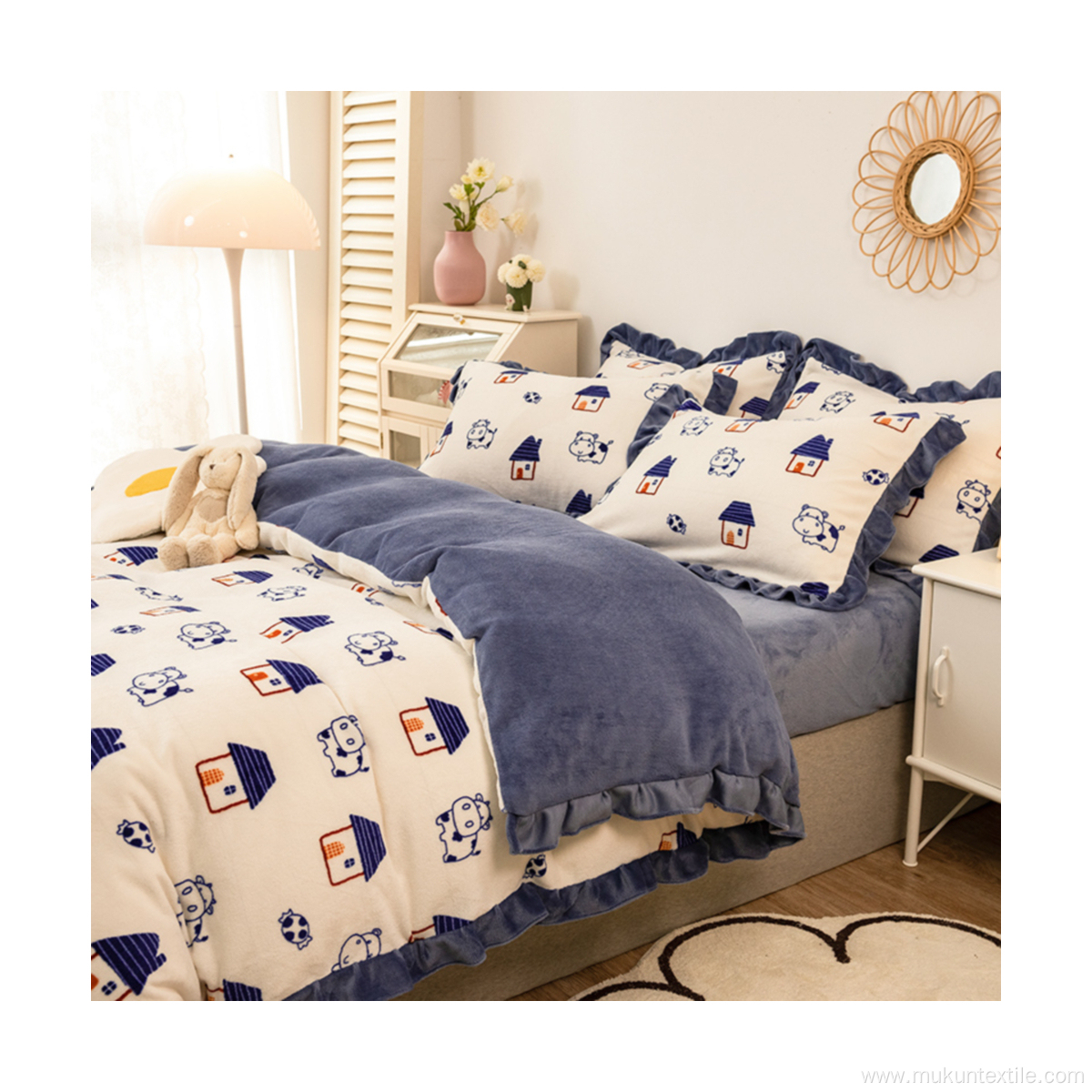 Wholesale fleece bedding set with cute cow pattern