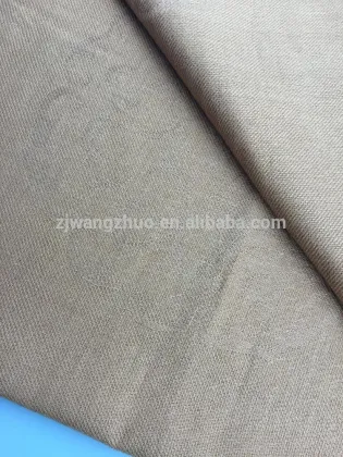 JACQUARD AIRPLANE BLANKET IN THE CLASSICAL FLOWER DESIGN