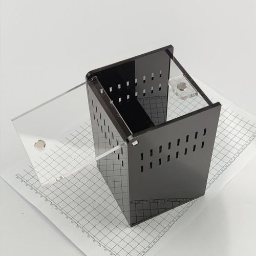 none-toxic acrylic spider box