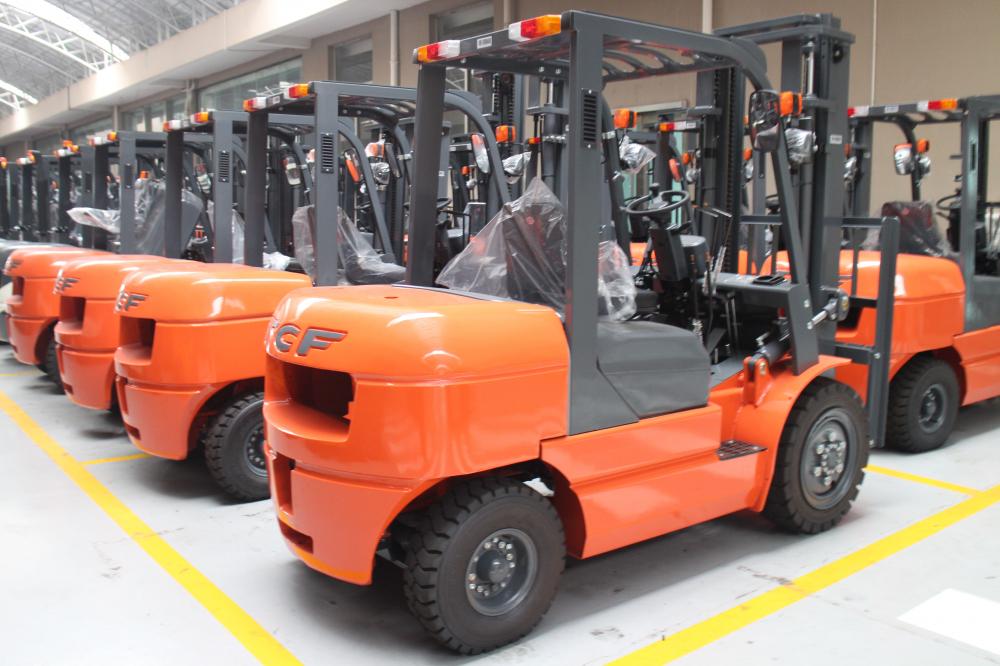 Forklift With Comfortable Dispositon