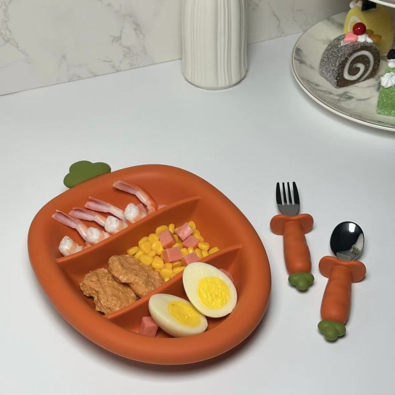 Vibrant Carrot-Inspired Kids Tableware Set