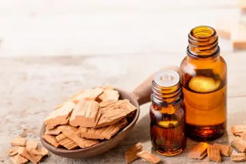 Wholesale Bulk 100% Pure Natural Linaloe Oil/Sandalwood Oil