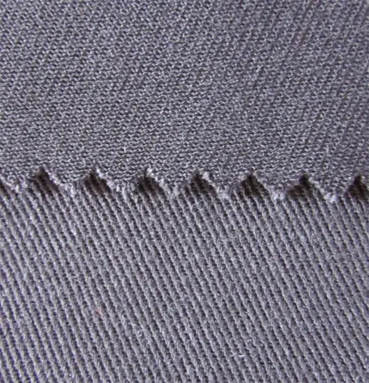 Twill Weave Men′s Shirts Rayon Fabric for Garments