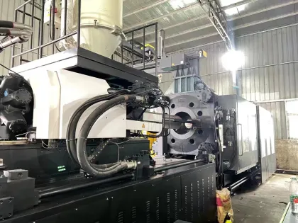 Second Hand Used Plastic Injection Molding Machine Borche 1000T for Sale