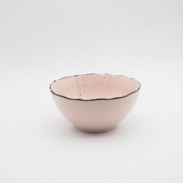 Vajilla para la vajilla de porcelana rosa en relieve.