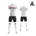 Conjunto de camiseta y traje de entrenamiento para partidos.
