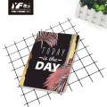 Caderno de papelaria de estilo de folha tropical personalizado com diário de cinta elástica
