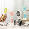 Ventilador portátil recarregável estilo fresco