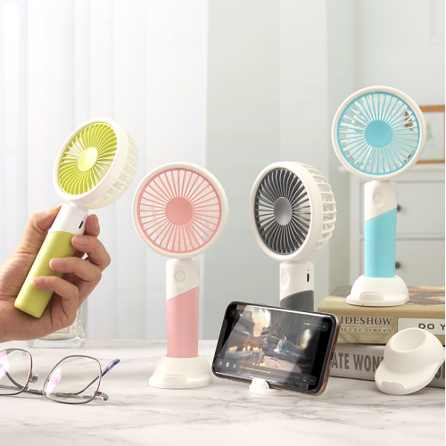Ventilador portátil recarregável estilo fresco