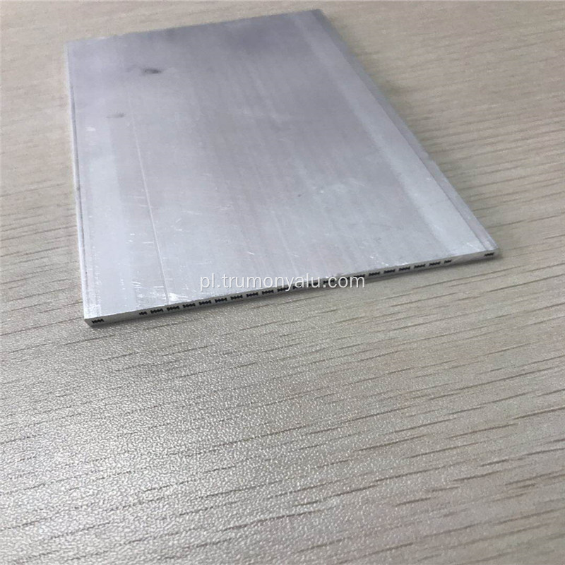 Ultra szeroka aluminiowa konstrukcja mikrokanalikowa