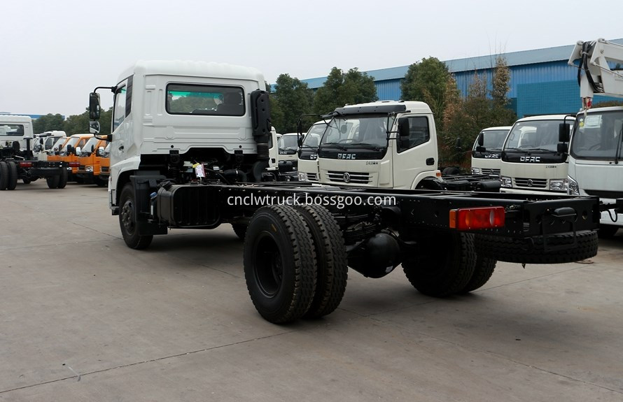 water spray truck  chassis 3