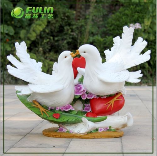 Baciare i piccioni Stand per la decorazione domestica (NF87217)