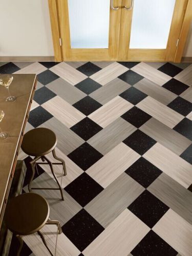 Decorative geometric pattern vinyl flooring