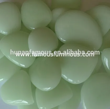 glow in the dark garden stone