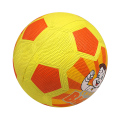 Superficie de guijarros colorido precio de pelota de fútbol barato