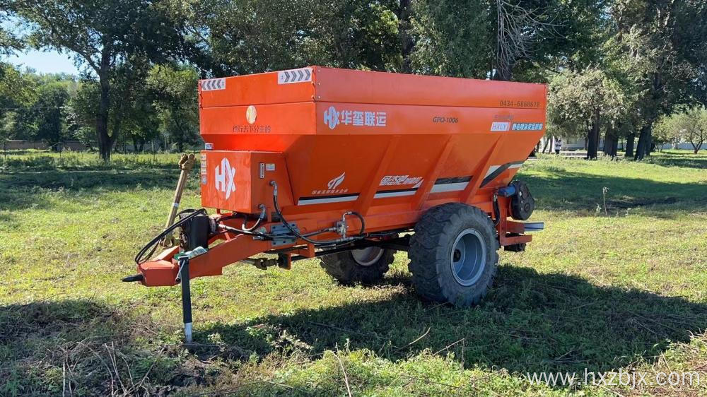 High efficiency animal manure spreader