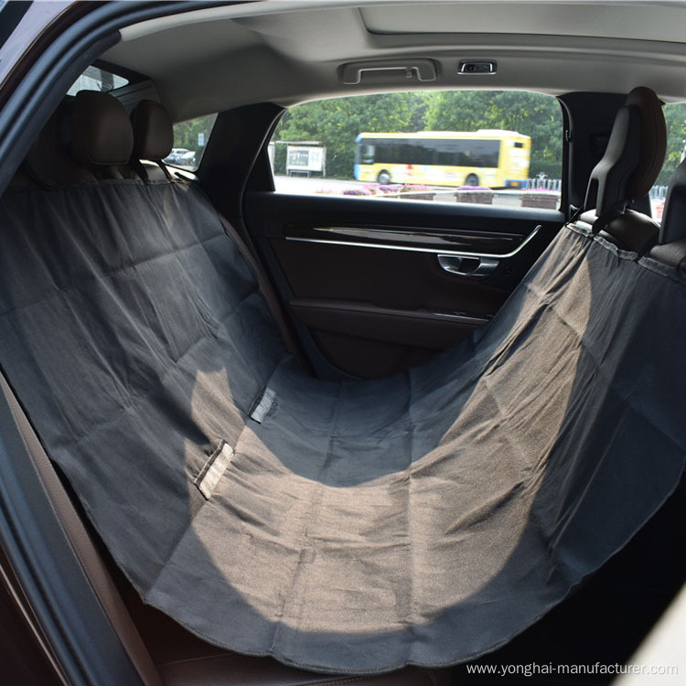 Waterproof pet pad in the car