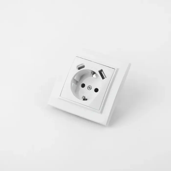 Antarmuka Soket Dinding Eropa USB Tipe C