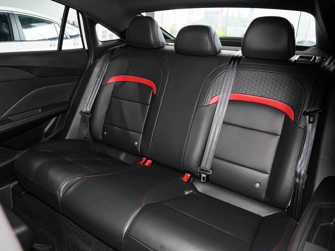 Global Luxury Edition