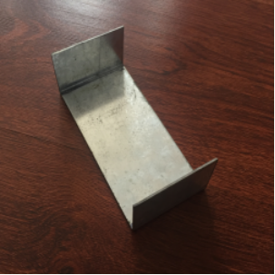Galvanized steel sheet clamping pieces