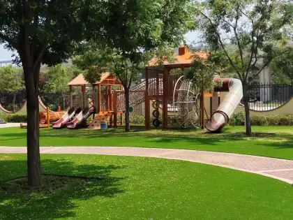 Enclosure Artificial Green Grass