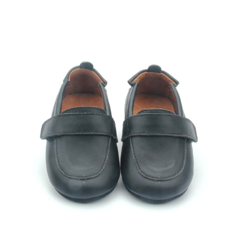 China Black Elegant Skidproof Baby Boat Shoes Supplier