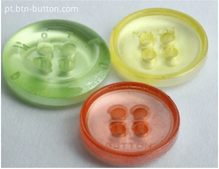 Resin buttons