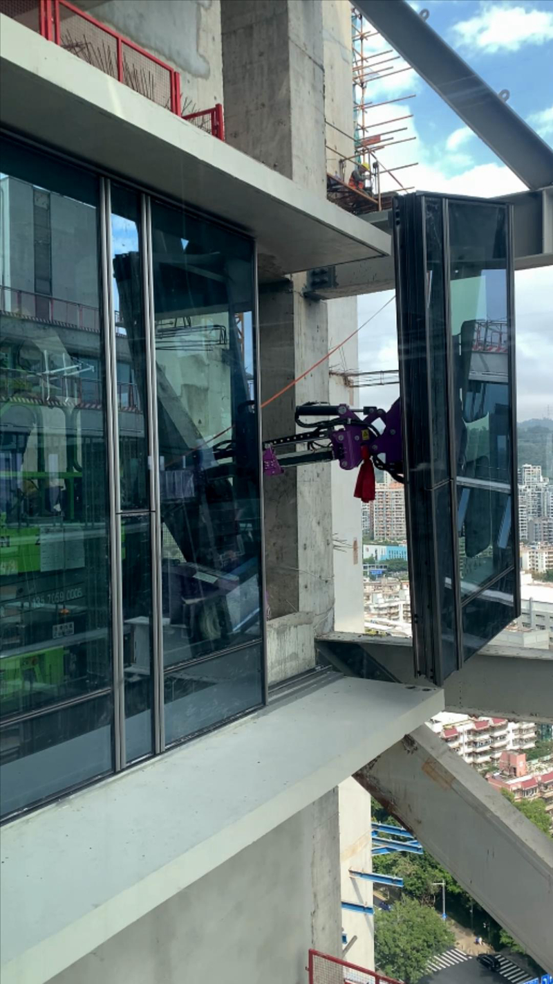 800kg Glass installation robot (2)