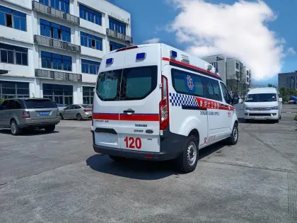 Ford Transit V362 Ambulance
