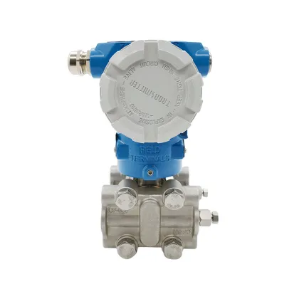 Differential pressure transducer diffused silicon transducer