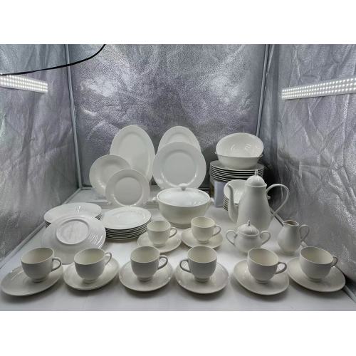 Comfortable ceramic tableware sets