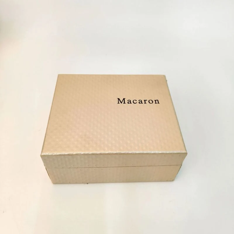 Cajas de regalo de flores cuadradas Caja de regalo de boda Cajas de regalo de cumpleaños Design Logotipo personalizado de papel de impresión de papel de impresión para dulces de azúcar de chocolate Camisetas