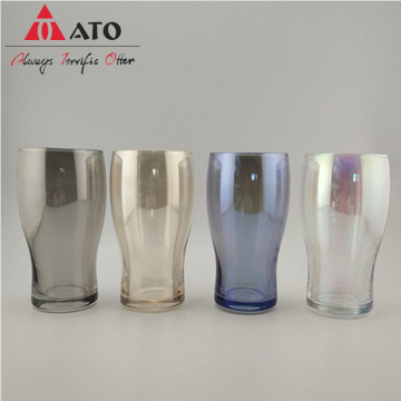 Tasse en verre personnalisée imprimée à la table à la cuisine ato