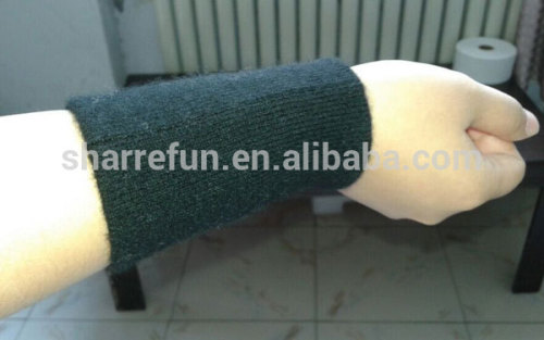 cashmere wrist band