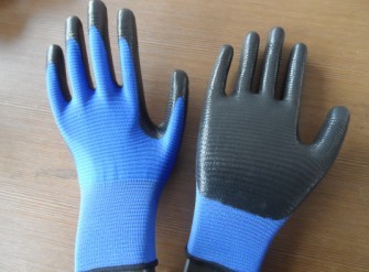 nitrile foam glove